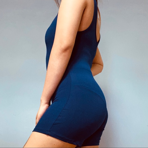 Sleeveless romper (navy) - Picture 2 of 3